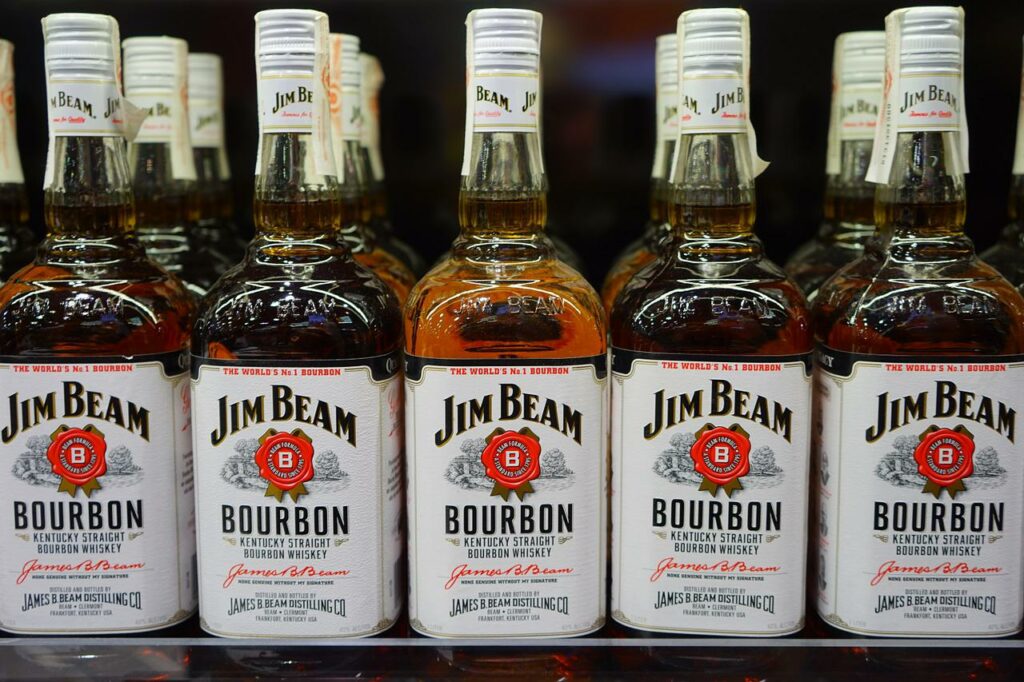 whiskey, jim beam, bourbon whiskey-461872.jpg